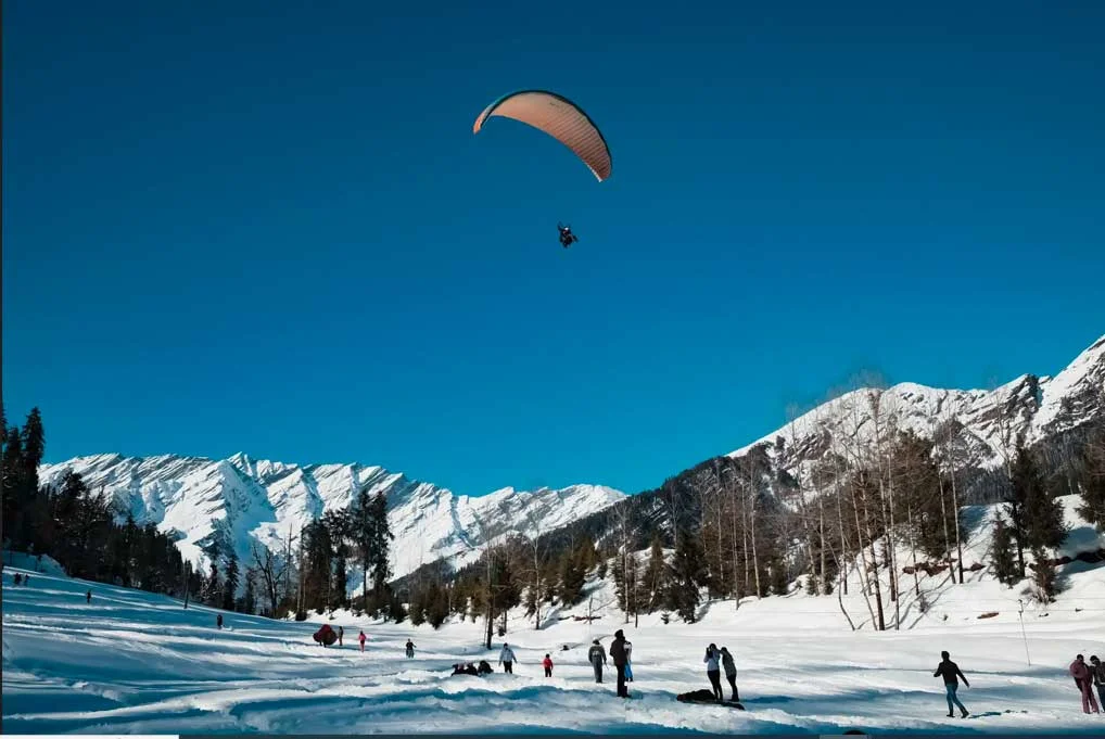 Solang Valley Paragliding: Diving Through the Skies of Adventure